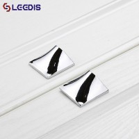 LEEDIS Wholesale hardware furniture accessories handle high quality simple zinc alloy furniture cabinet square handle